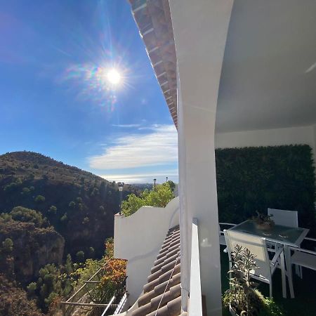 דירות פריחיליאנה Mirador De La Axarquia מראה חיצוני תמונה