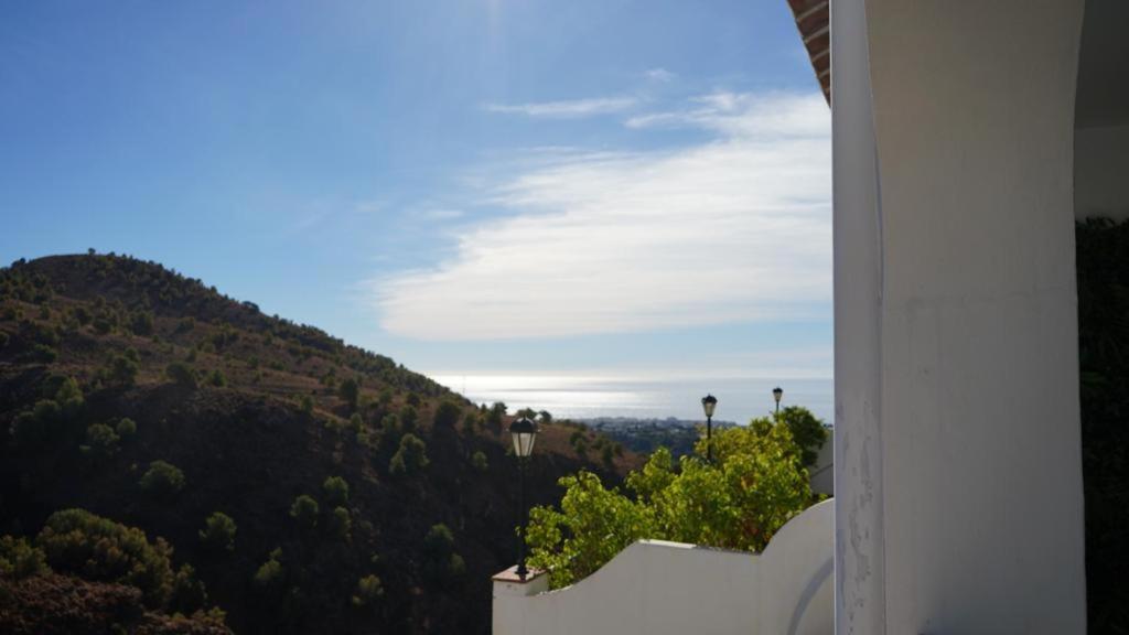 דירות פריחיליאנה Mirador De La Axarquia מראה חיצוני תמונה
